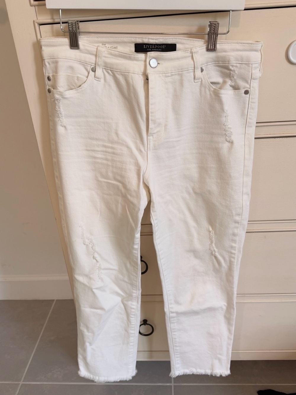 Liverpool White Cropped Ankle Jeans for Women